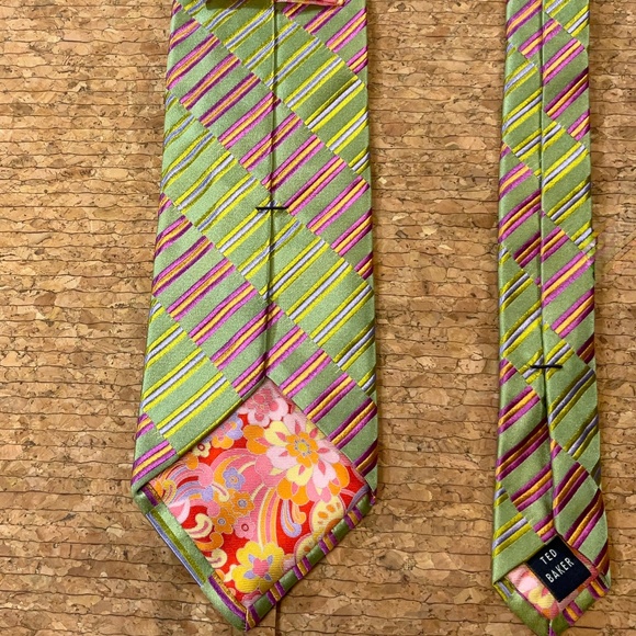 Ted Baker London Green Pink Striped Silk Tie Men’s Eye Catching Stylish Dapper - Picture 4 of 9